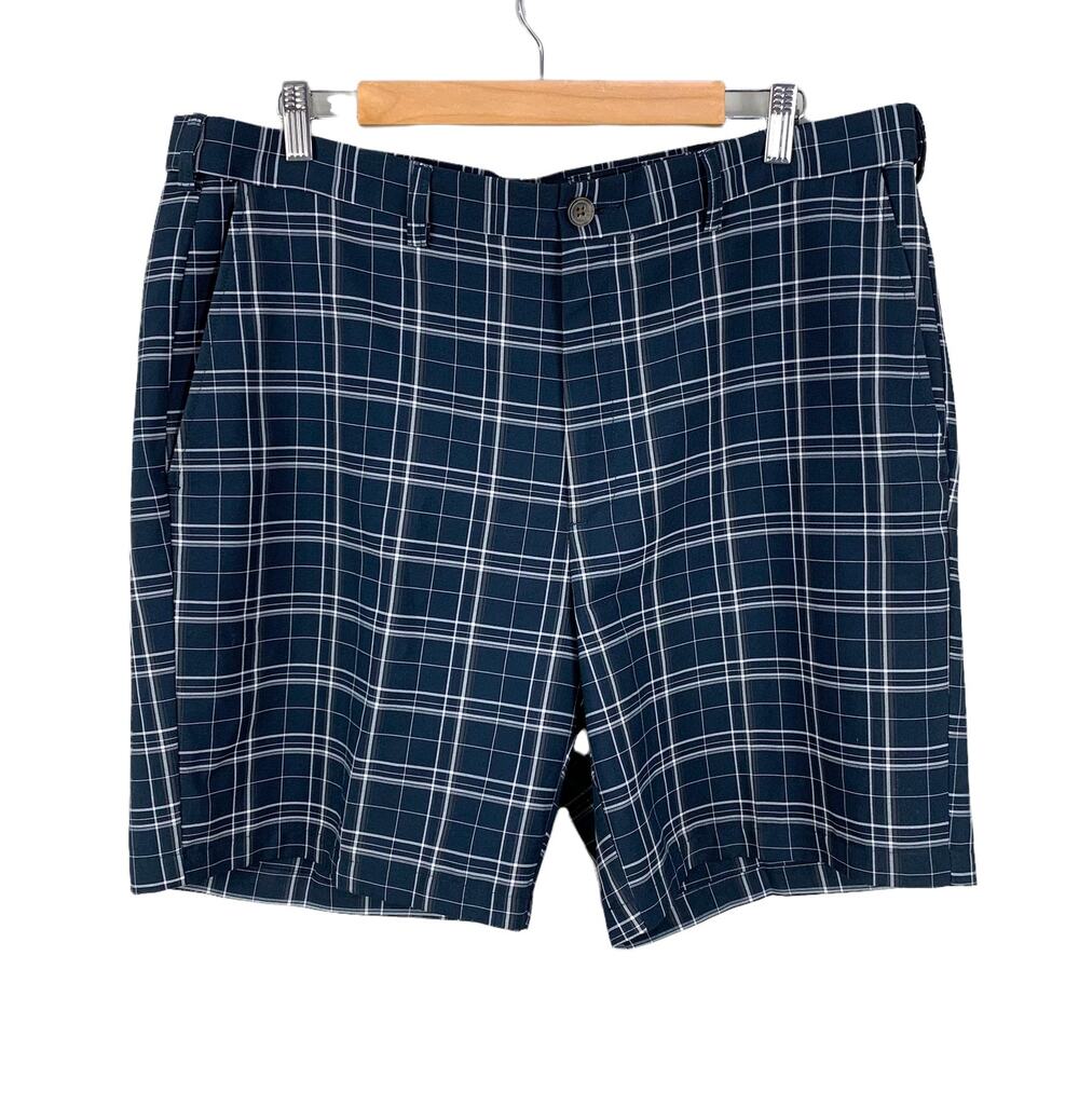 Haggar Moisture-Wicking Golf Plaid Shorts Men's Size 38